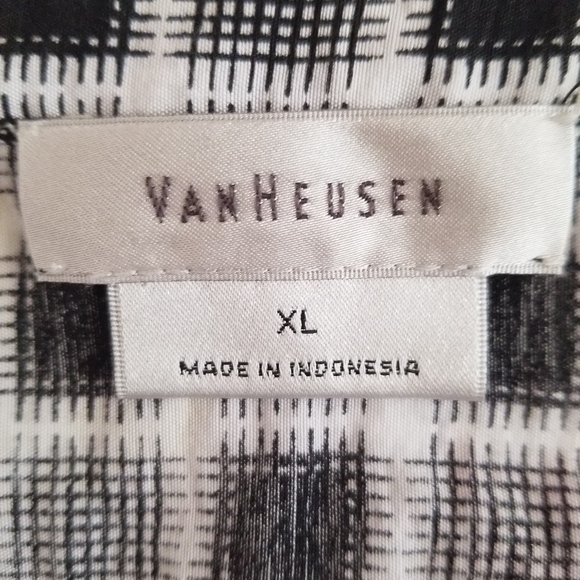 Basic Top - Picture 4 of 5